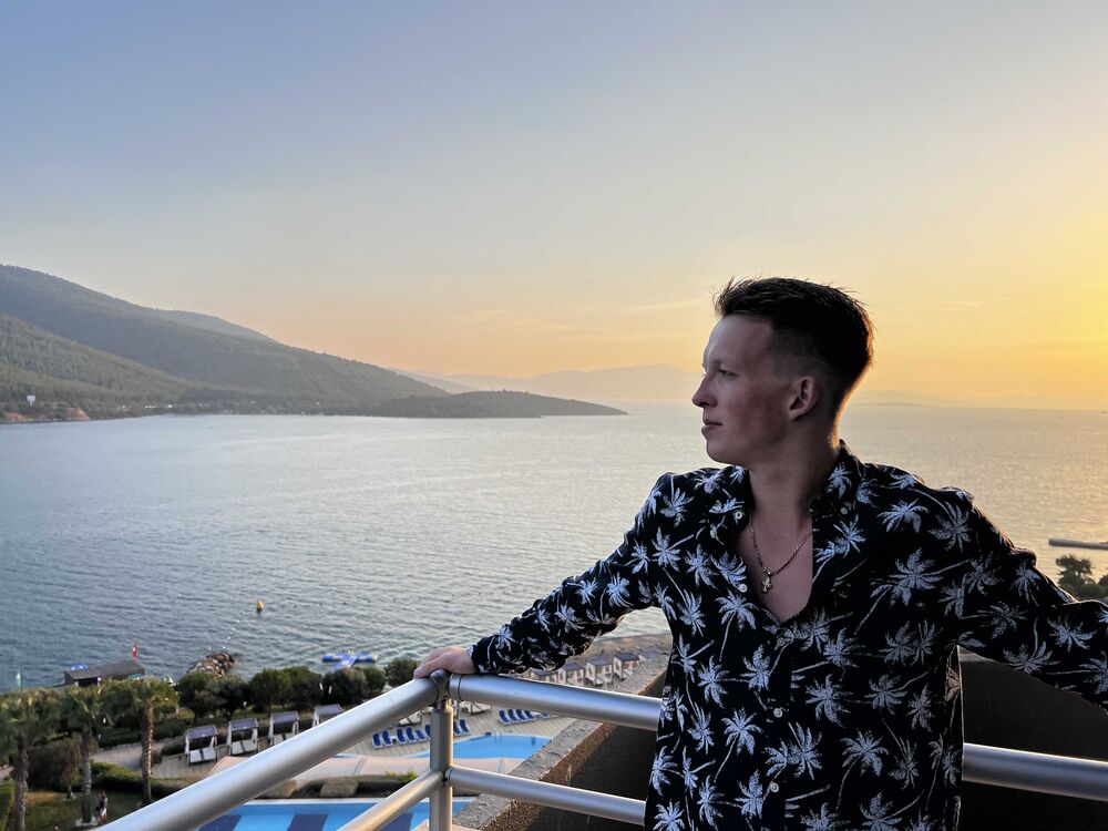  32846672  , 24 ,    -