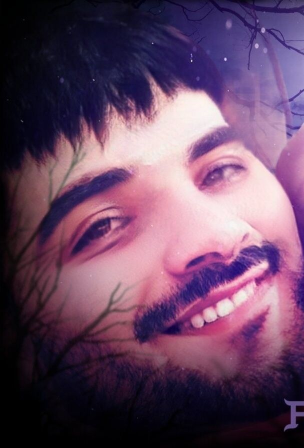  18322282  Famil, 25 ,    