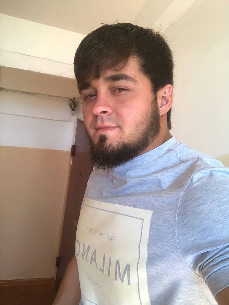  45835892  Magomed, 26 ,    