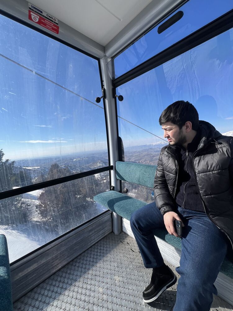  46840622  , 23 ,    -