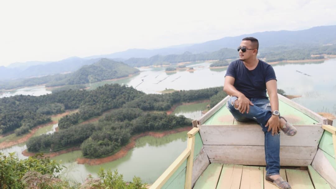  27522462  Ruben, 55 ,    