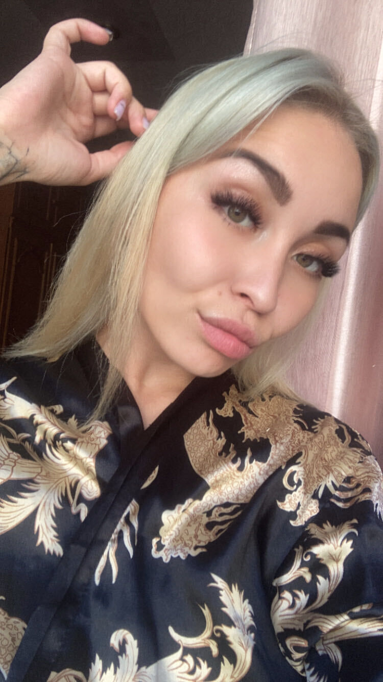  47531052  Ulyana, 23 ,    