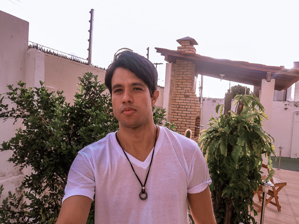  ,   Max Picanso, 41 ,     , c 