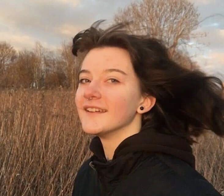  -,   , 22 ,   