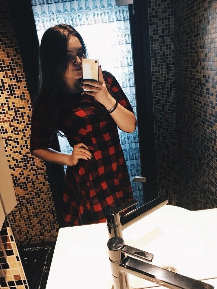  24081452  Malinka, 26 ,    