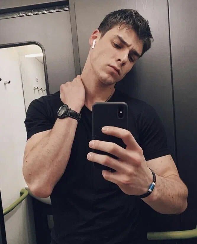  51834472  Artem, 25 ,    