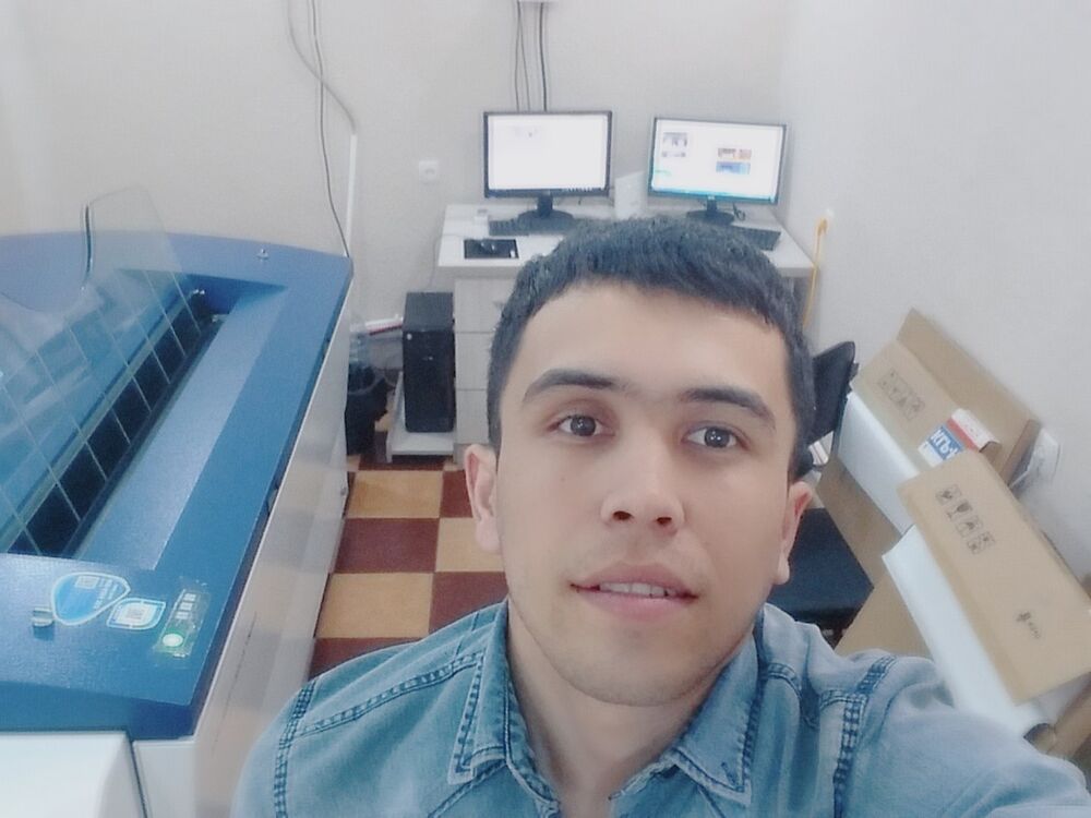  17890642  Bekzod, 30 ,    
