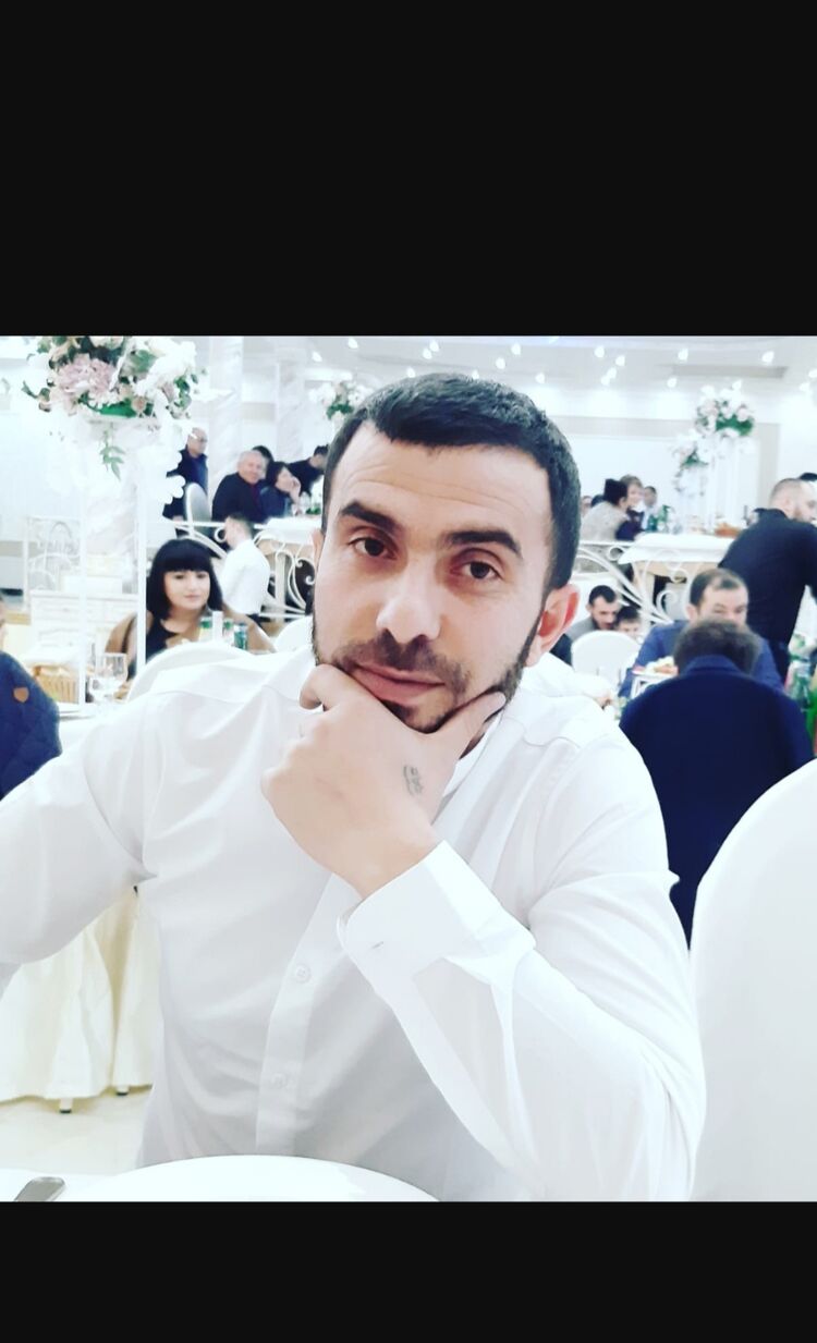  28558222  , 35 ,    