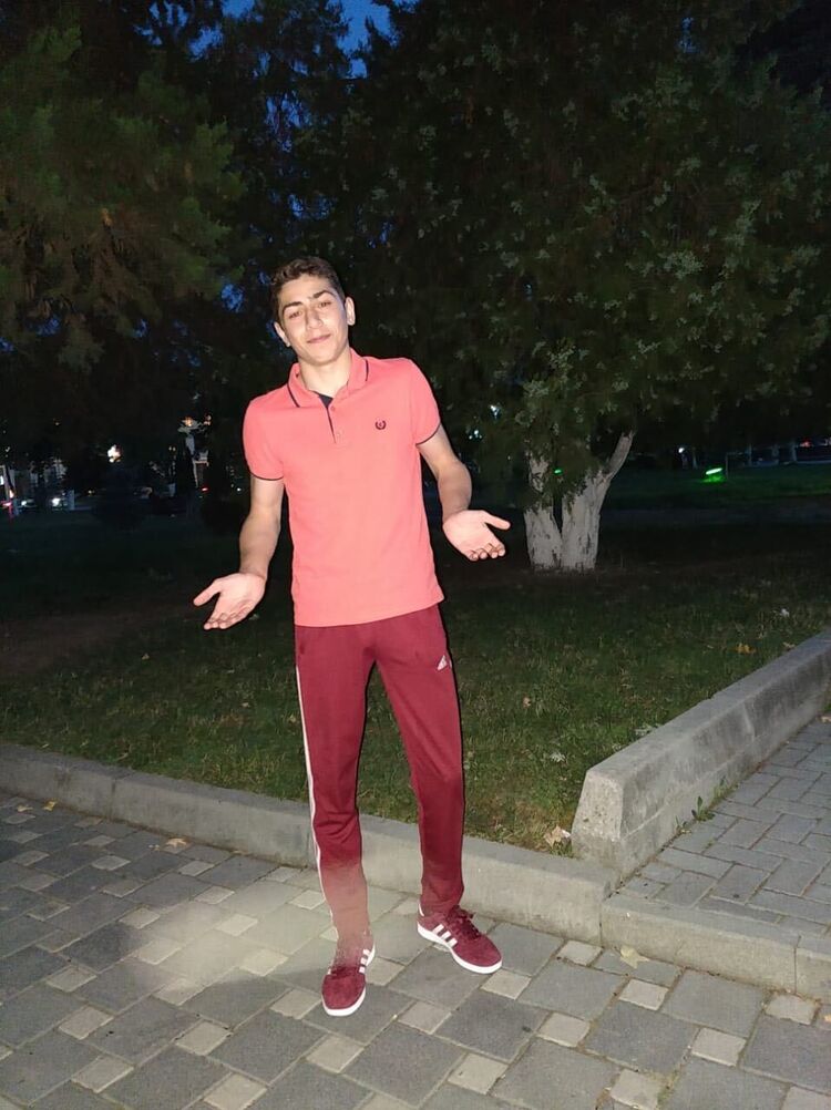  ,   Emilio, 23 ,   ,   