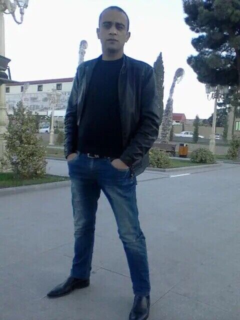  39213672  Eli, 37 ,    