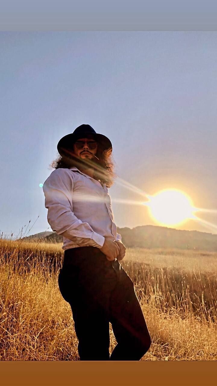  38060552  Tima, 27 ,    