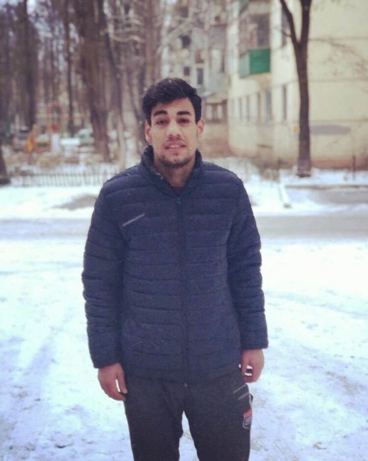  33304172  Mohammed, 24 ,    