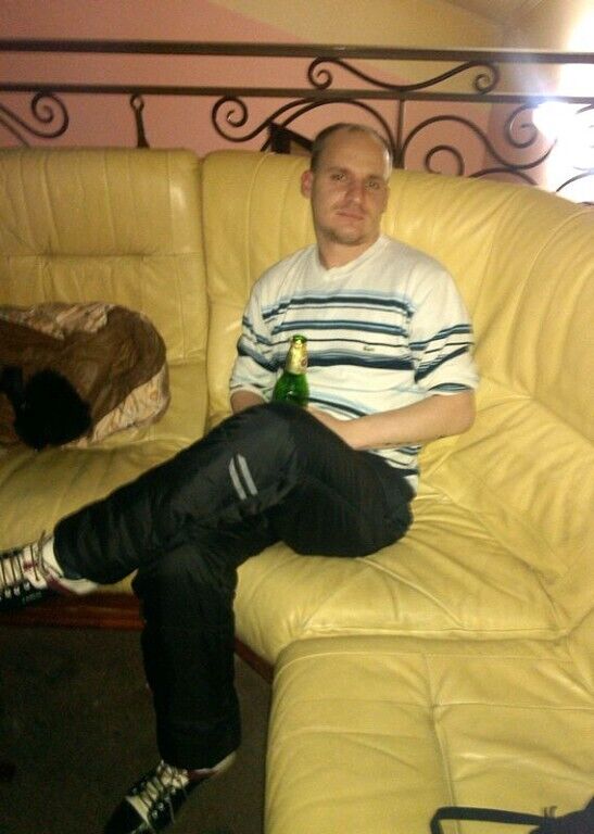  32267402  , 37 ,    Rapone
