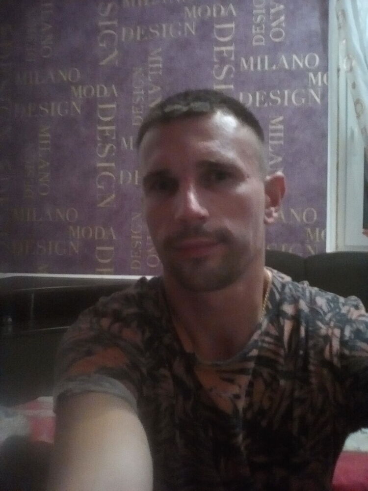  21286352  , 37 ,    