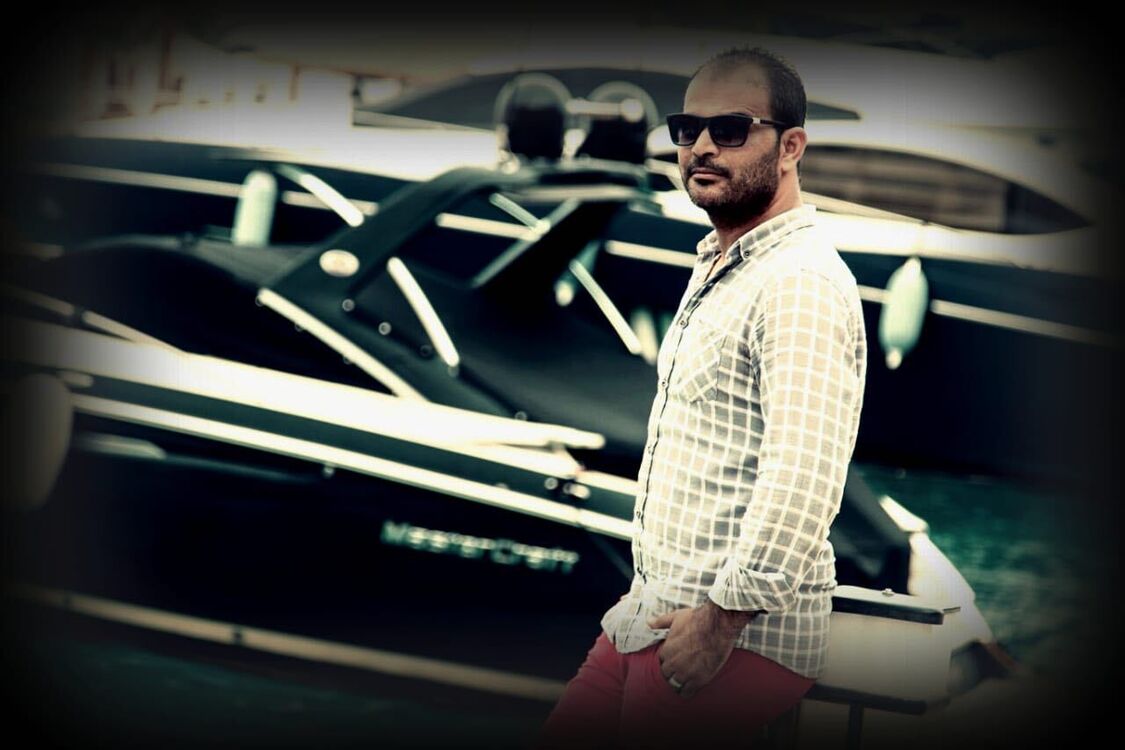  25492902  Omar, 40 ,    