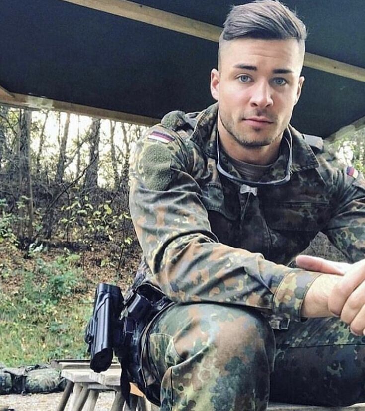  49866622  Dammenhainja, 45 ,    Frankfurt Am Main