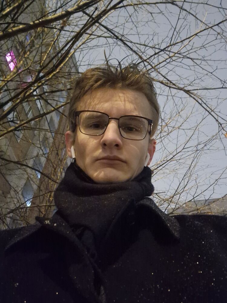  40231542  , 22 ,    -