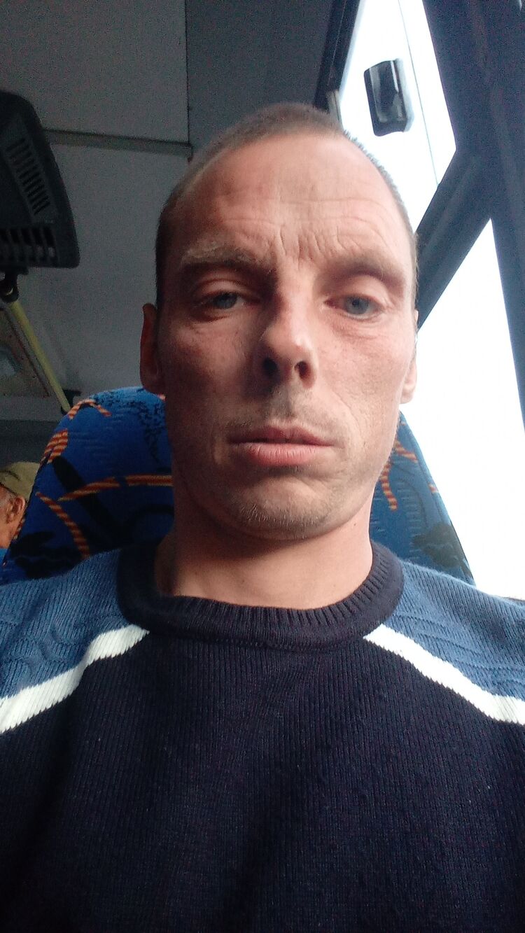  46461812  , 33 ,    
