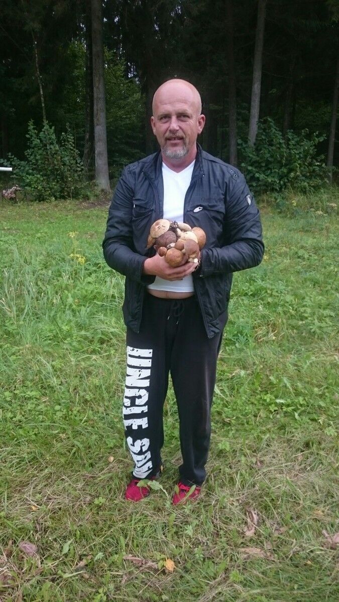  ,   Nikolas, 50 ,   