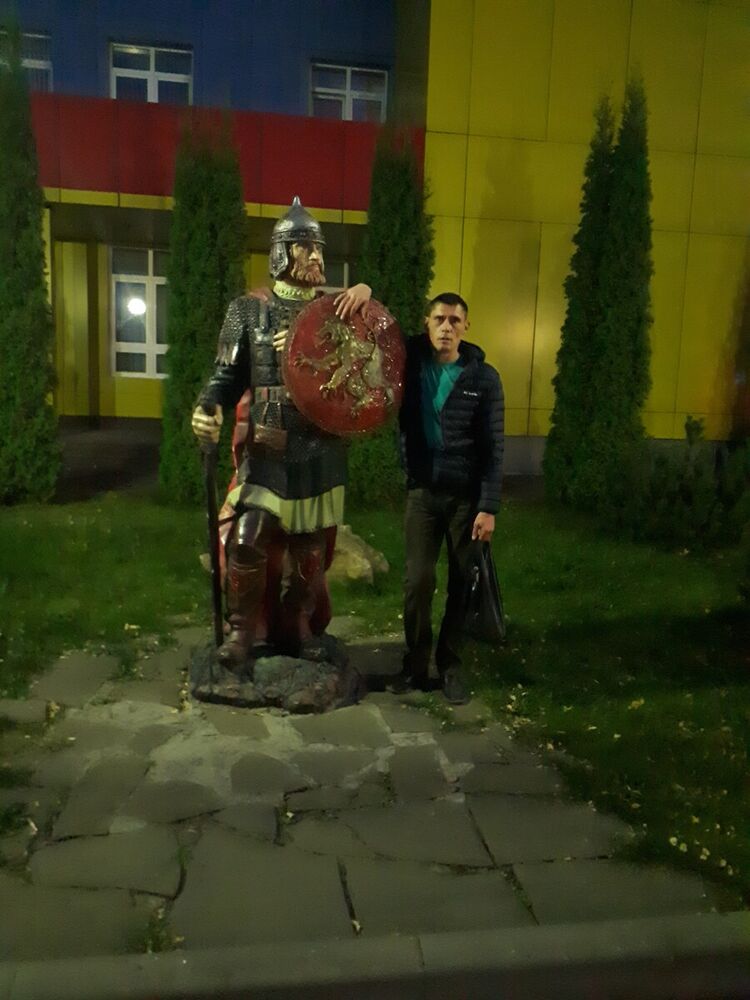  21643022  , 52 ,    