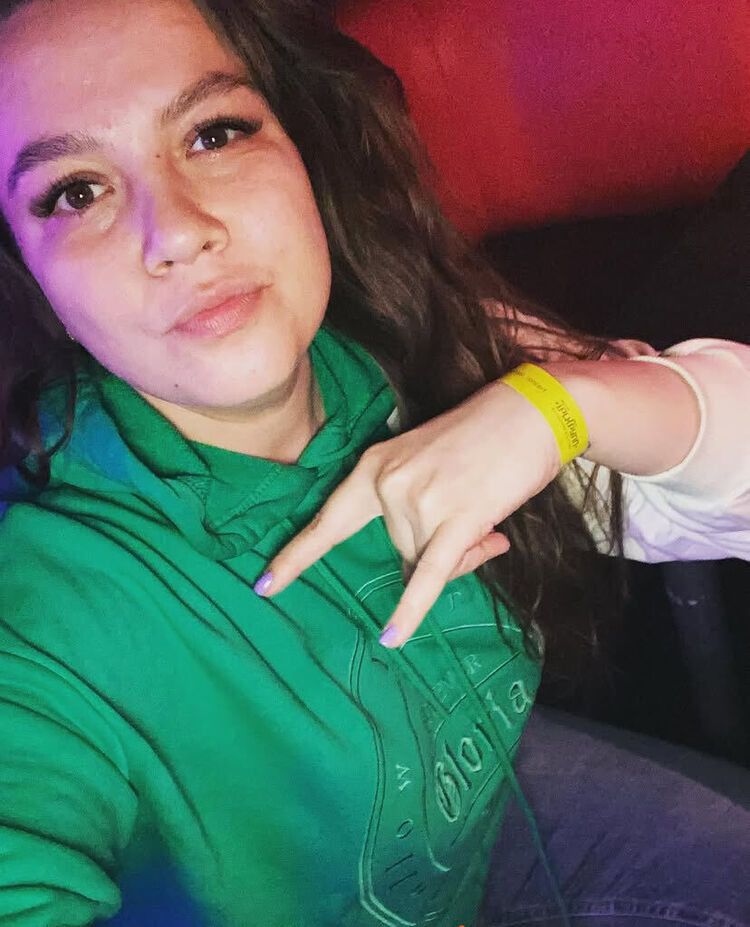  54090392  , 33 ,    