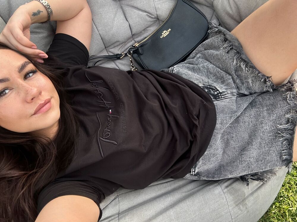  ,   , 28 ,   ,   