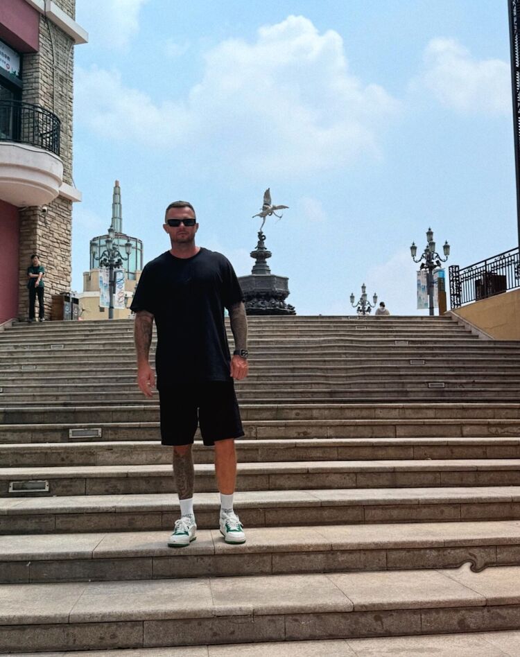  54006482  , 40 ,    -