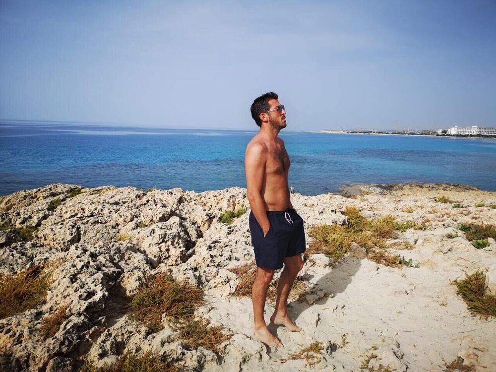  39619612  Luks, 30 ,    