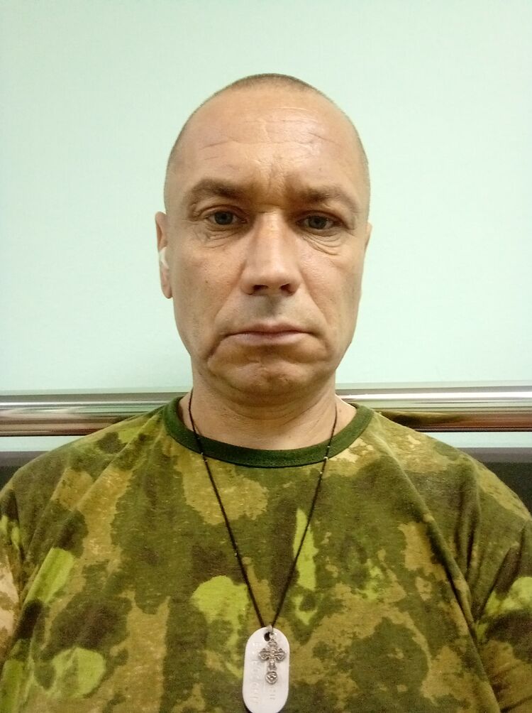 44084842  , 46 ,    