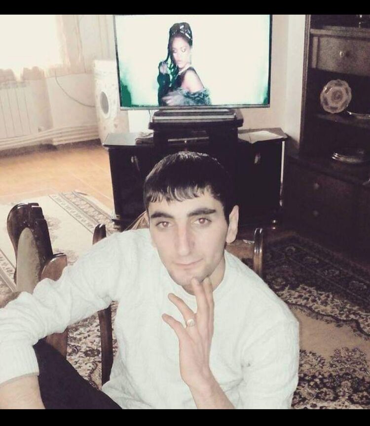 ���� 42441912 ������� Mher, 32 ����, ���� ���������� � ������