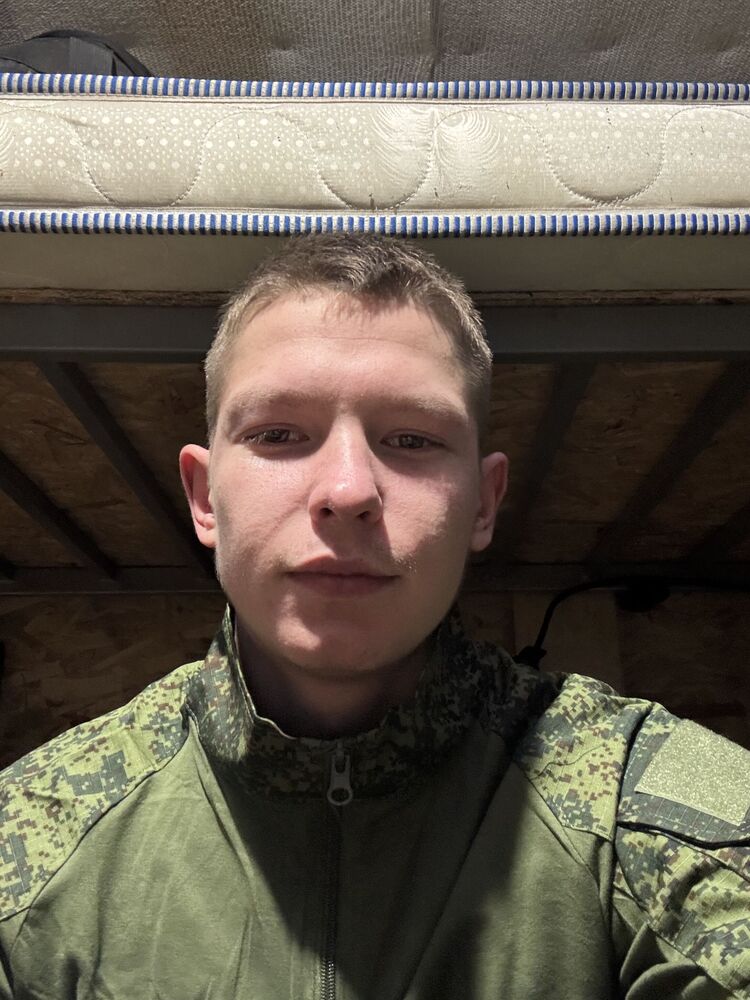  48838482  , 21 ,    
