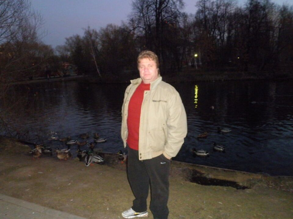  ,   Goran, 51 ,   ,   