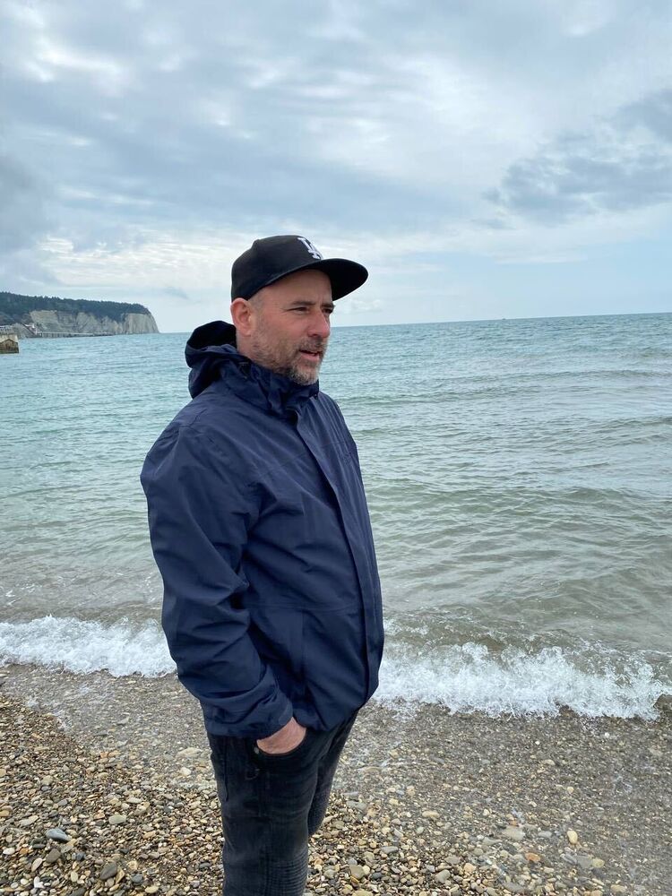  ,   Pavel, 48 ,   ,   , c 