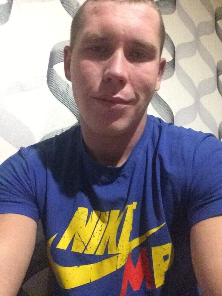  21137772  , 32 ,    