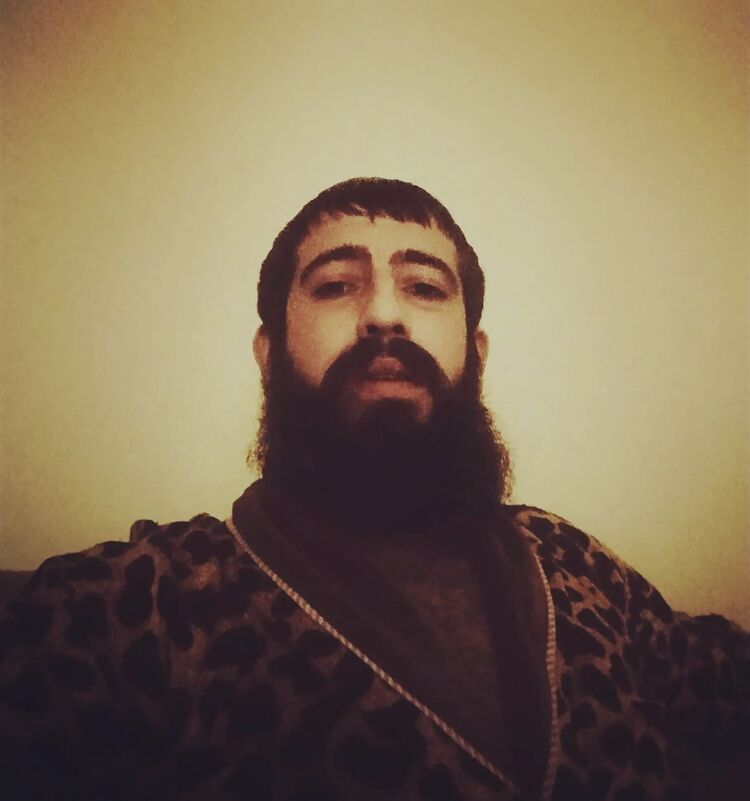  48969082  Armen, 27 ,    