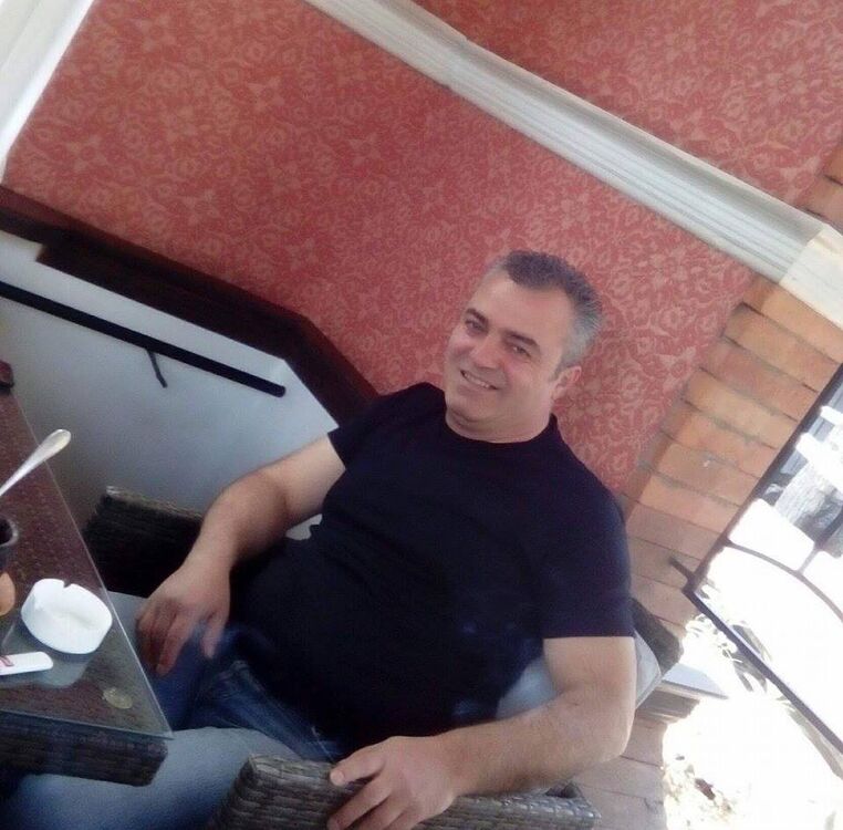  20703952  Zaza, 54 ,    