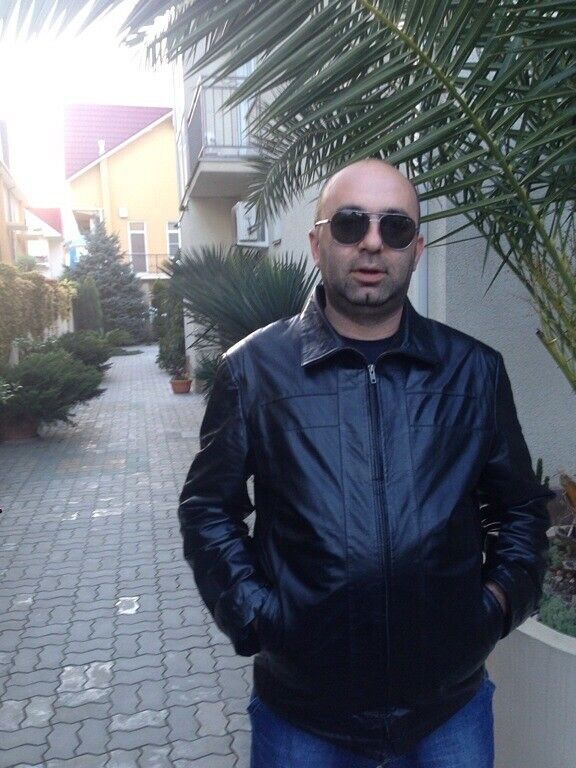  4729492  Armen, 48 ,    