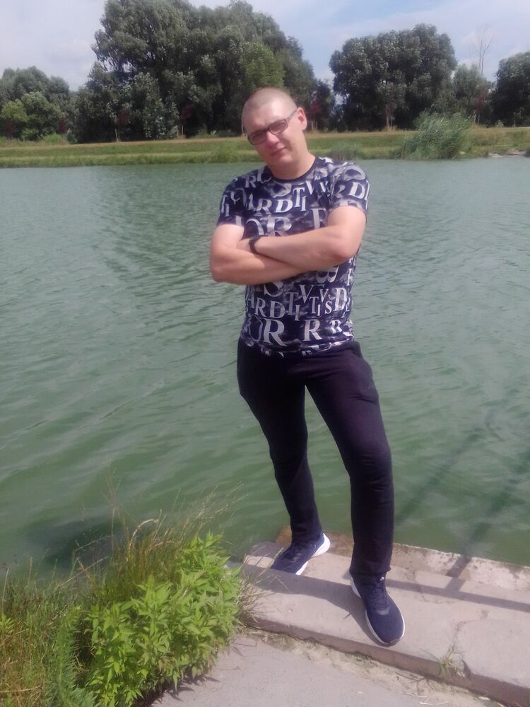  25876082  , 34 ,    