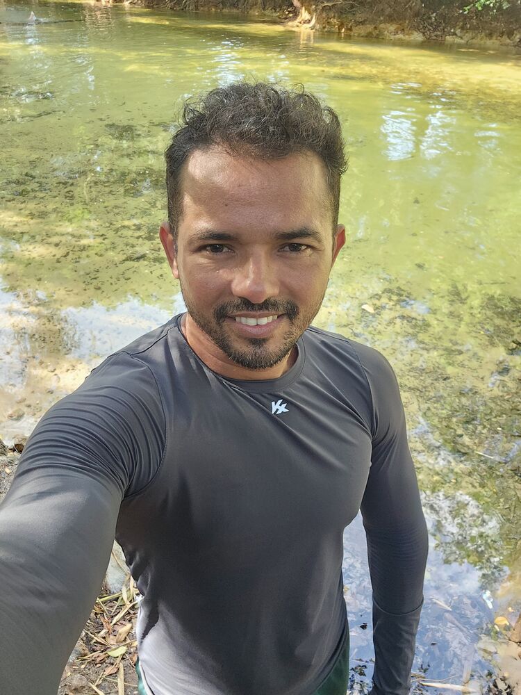  --,   Fernando, 38 ,   ,   