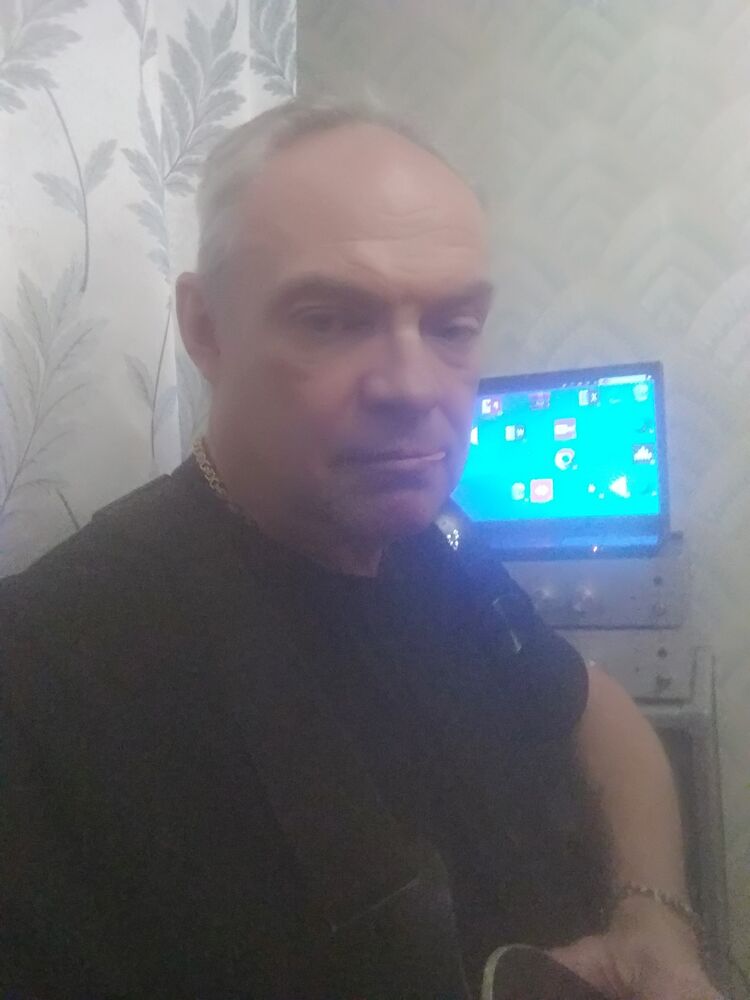  42379652  , 57 ,    