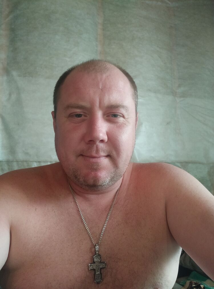  28687072  , 40 ,     