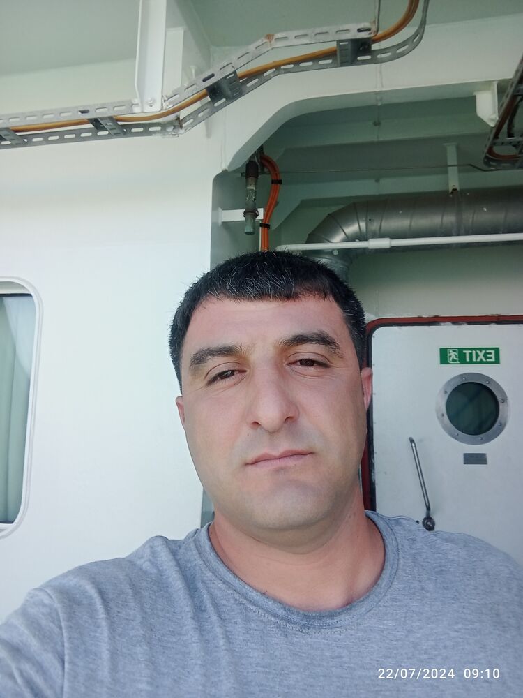  ,   Araz, 37 ,   ,   