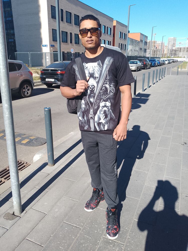  50493612  Yunier, 25 ,    