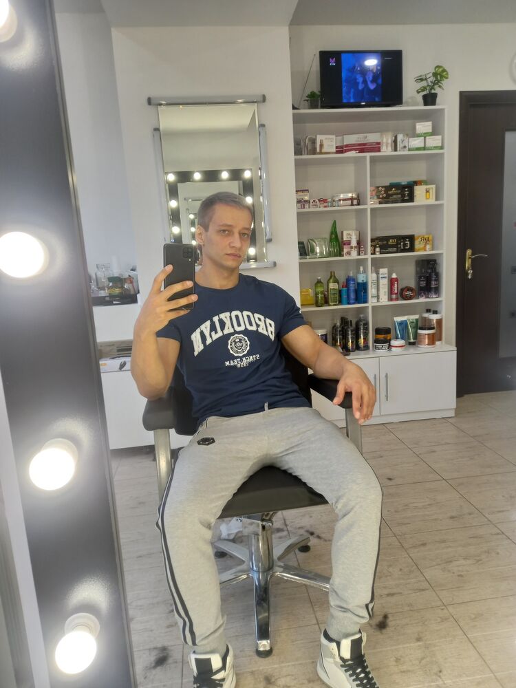  42544712  Oleg, 26 ,    