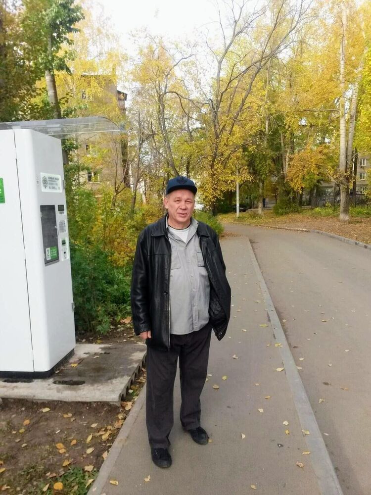  51912352  Andrey, 55 ,    