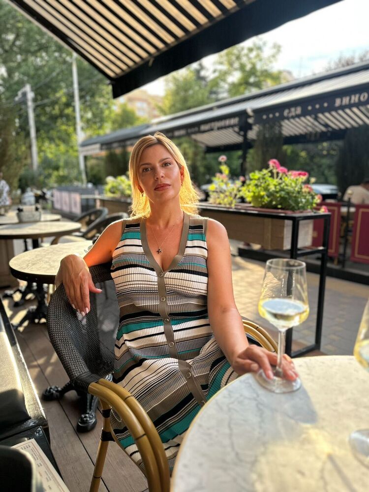  53548282  , 49 ,    --