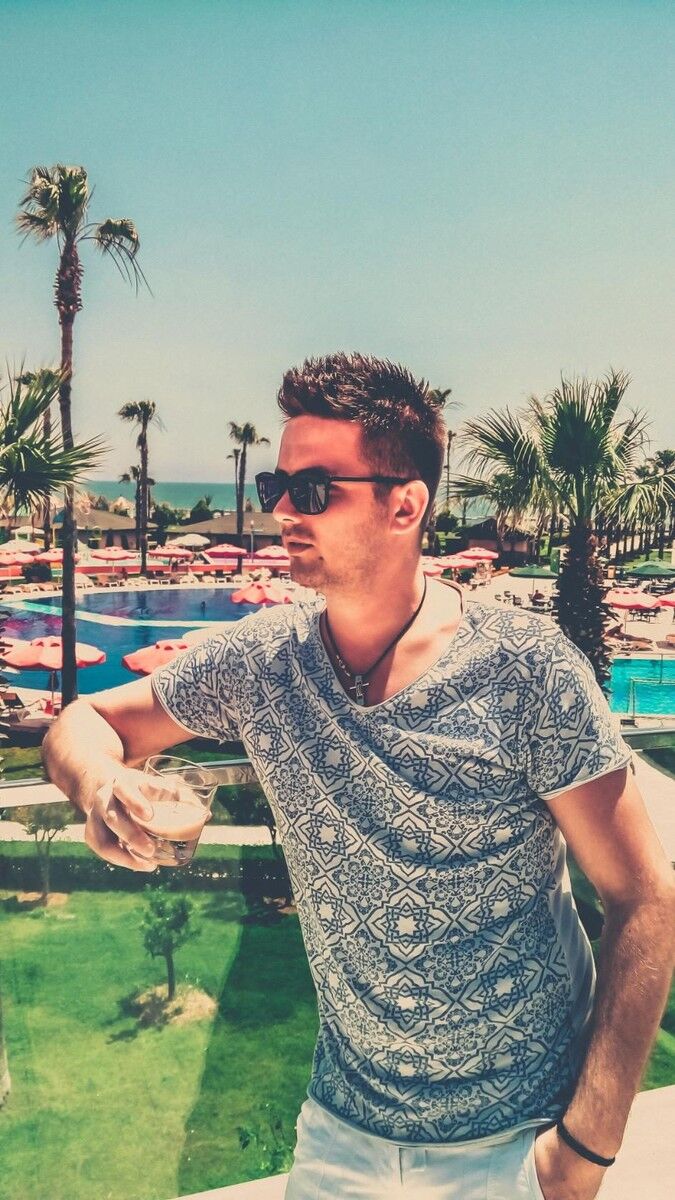 ���������� �������, ���� ������� The MOON, 36 ���, ������������ ��� ������