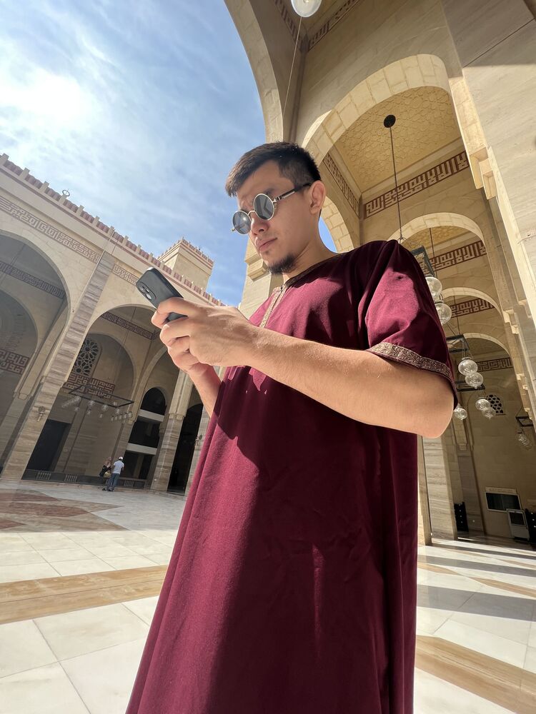  ,   Khalid, 26 ,   ,   