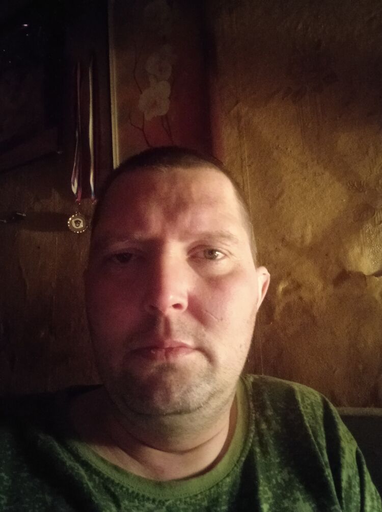  32045272  , 40 ,    