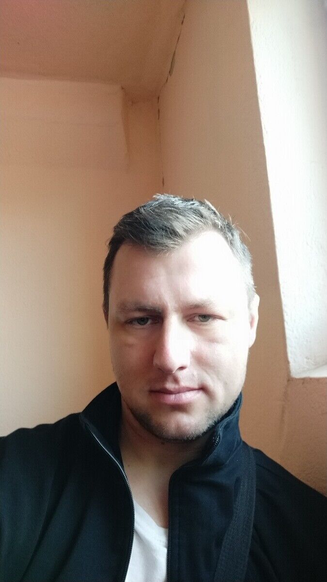  20299482  Sergey, 40 ,    